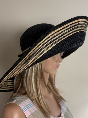 Women's LADY RACHEL Black & Tan WOVEN STRAW Wide Brim FASHION SUN HAT Italy